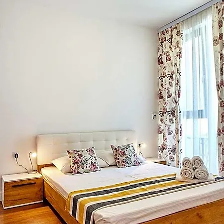 Onix Blue Mamaia Nord Hotel